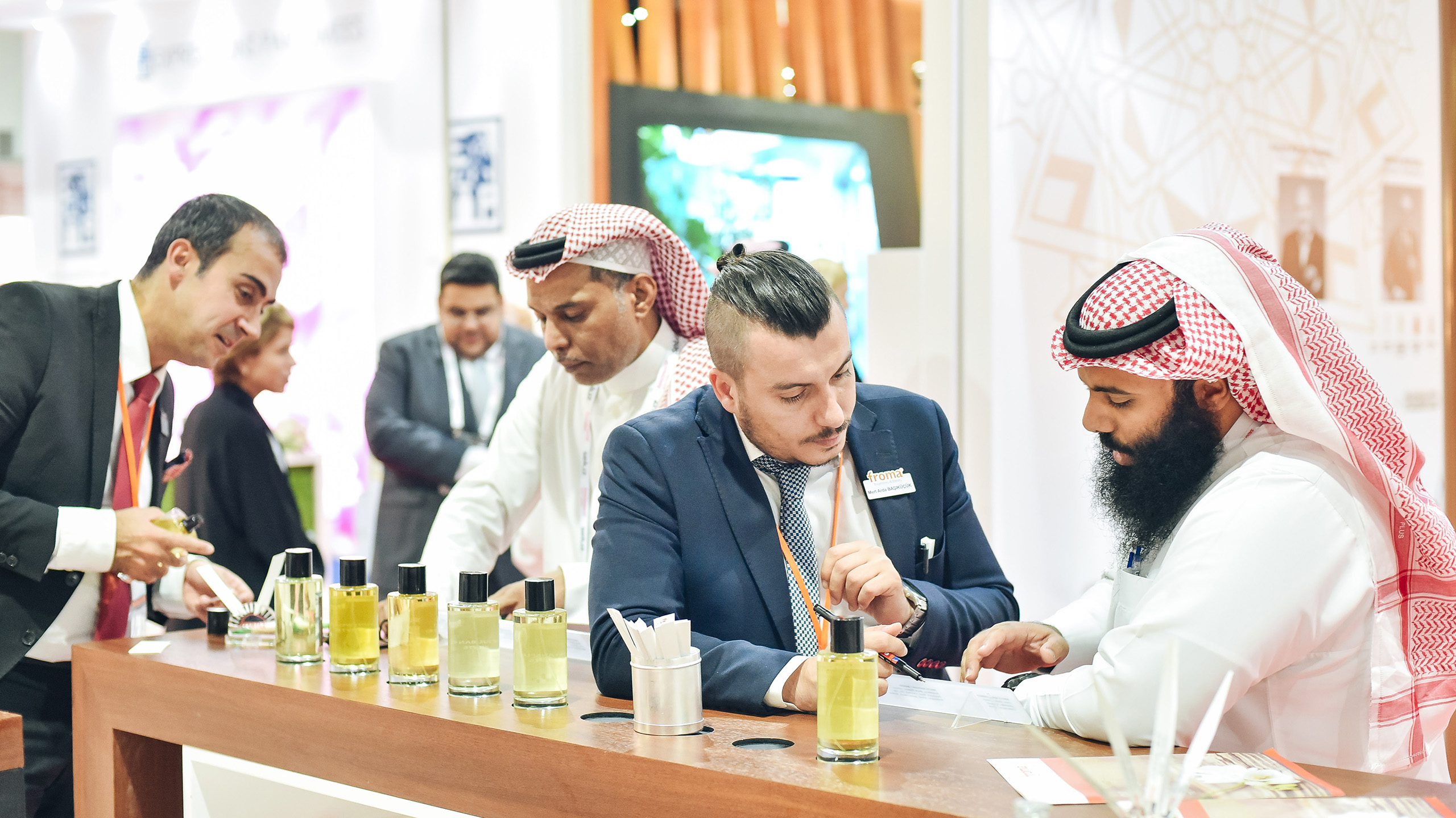 Beautyworld Saudi Arabia - Exhibitors and Visitors Interaction